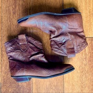 Leather ankle boots - subtle snakeskin texturing